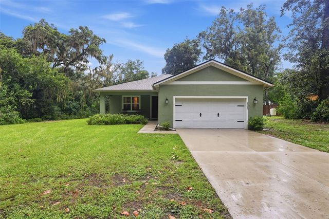 425 SPRING GARDEN AVENUE, De Leon Springs, FL 32130