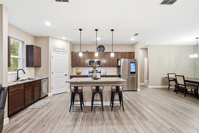 425 SPRING GARDEN AVENUE, De Leon Springs, FL 32130