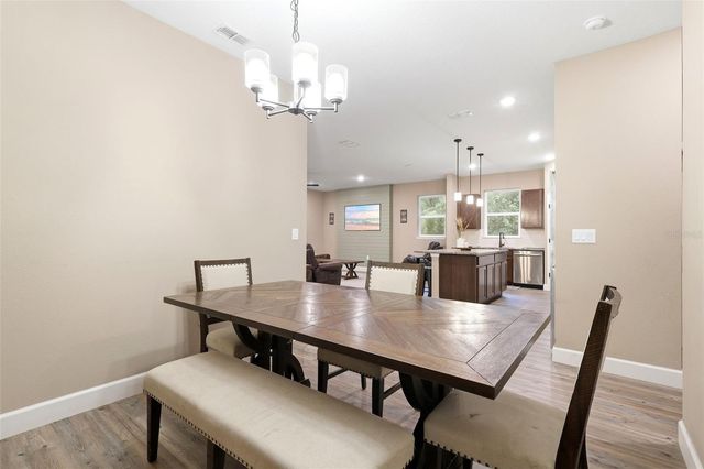425 SPRING GARDEN AVENUE, De Leon Springs, FL 32130