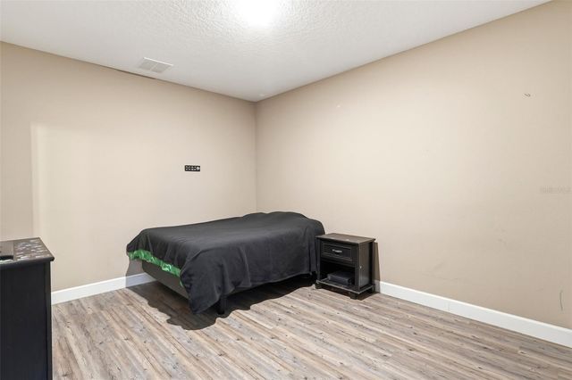 425 SPRING GARDEN AVENUE, De Leon Springs, FL 32130