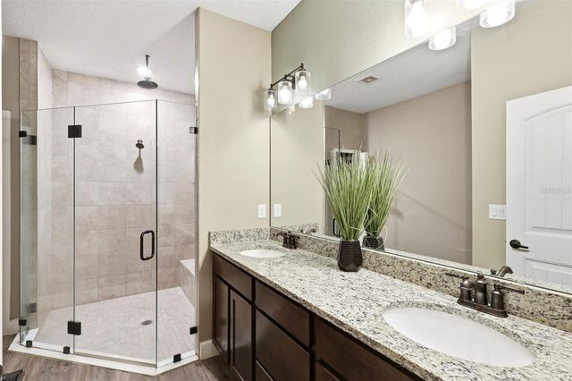 425 SPRING GARDEN AVENUE, De Leon Springs, FL 32130