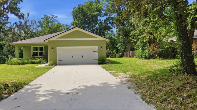 425 SPRING GARDEN AVENUE, De Leon Springs, FL 32130