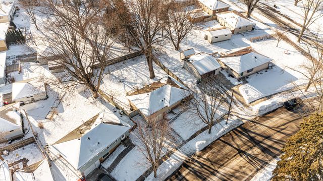 1220 Cascade Street NW, Rochester, MN 55901