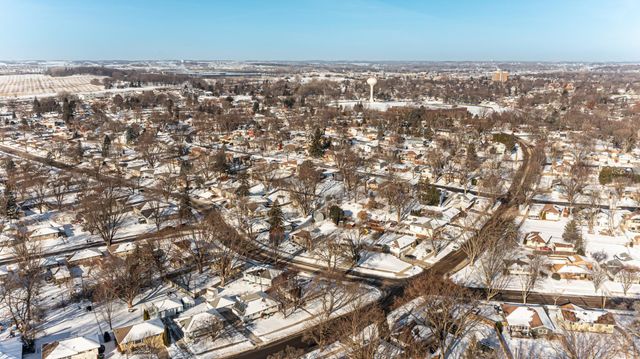 1220 Cascade Street NW, Rochester, MN 55901