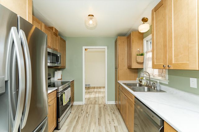 1220 Cascade Street NW, Rochester, MN 55901