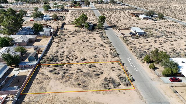 Margo St, Edwards, CA 93524