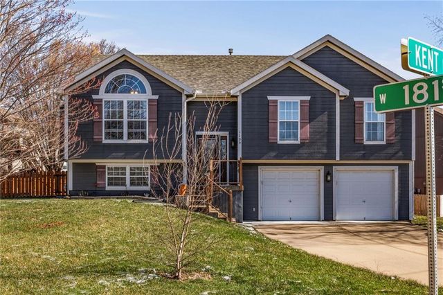 1105 Kent Drive, Belton, MO 64012