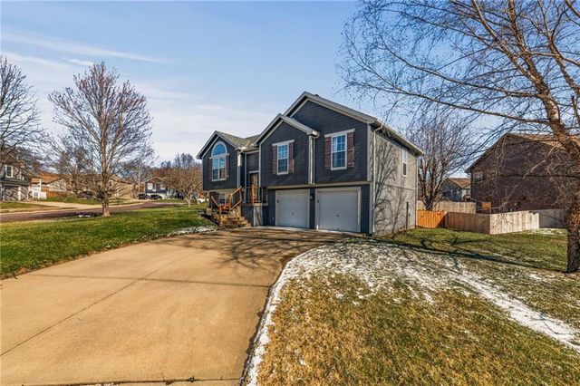 1105 Kent Drive, Belton, MO 64012
