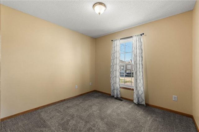 1105 Kent Drive, Belton, MO 64012