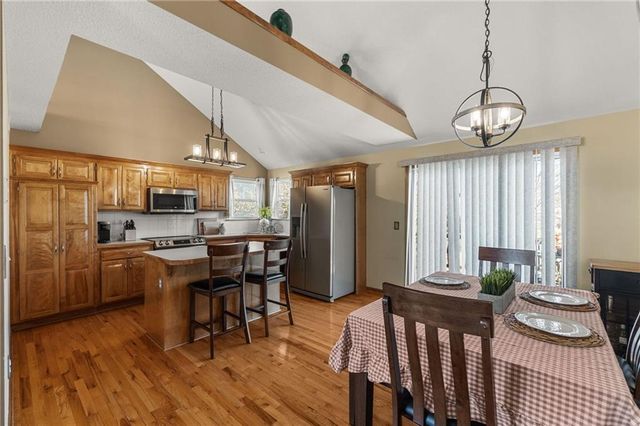 1105 Kent Drive, Belton, MO 64012