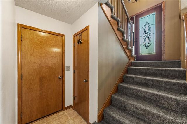 1105 Kent Drive, Belton, MO 64012