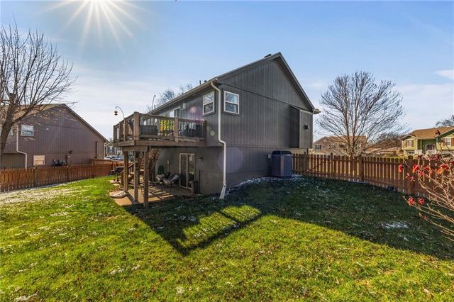 1105 Kent Drive, Belton, MO 64012