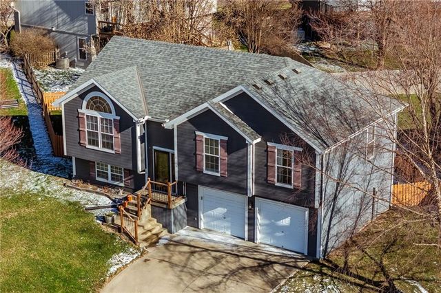 1105 Kent Drive, Belton, MO 64012