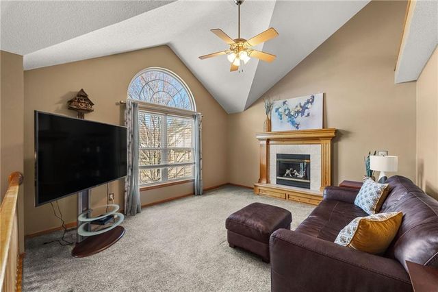 1105 Kent Drive, Belton, MO 64012