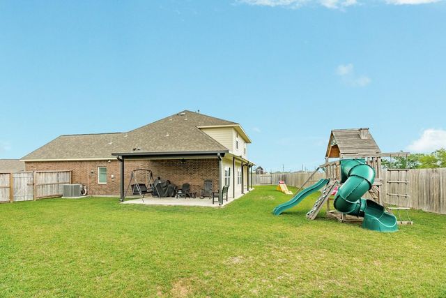177 Bayou Bend Boulevard, Angleton, TX 77515