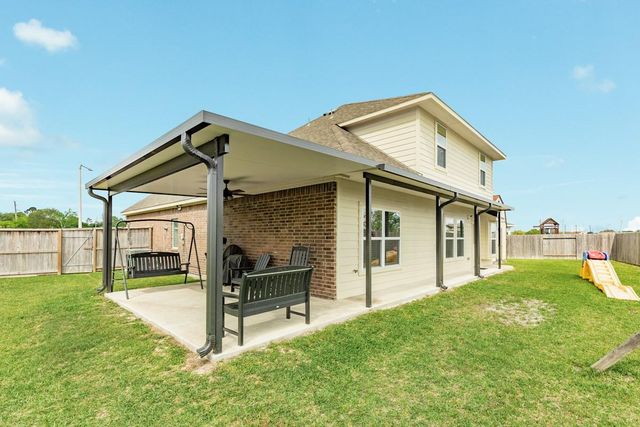 177 Bayou Bend Boulevard, Angleton, TX 77515