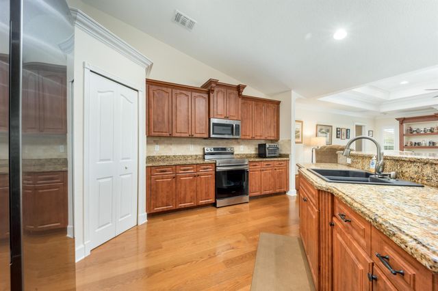 2620 SW Altamira Avenue, Port St Lucie, FL 34987