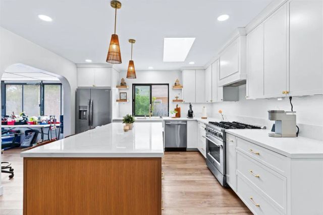 1607 Ginsberg Court, San Diego, CA 92114