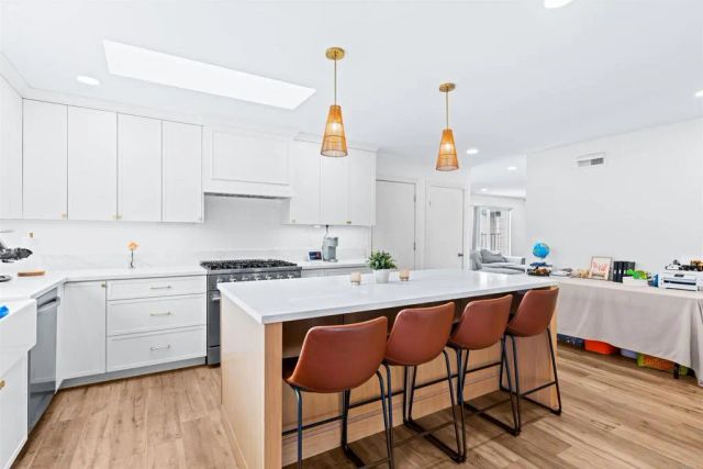 1607 Ginsberg Court, San Diego, CA 92114