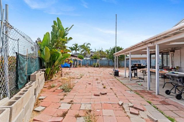 1607 Ginsberg Court, San Diego, CA 92114