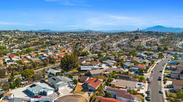 1607 Ginsberg Court, San Diego, CA 92114