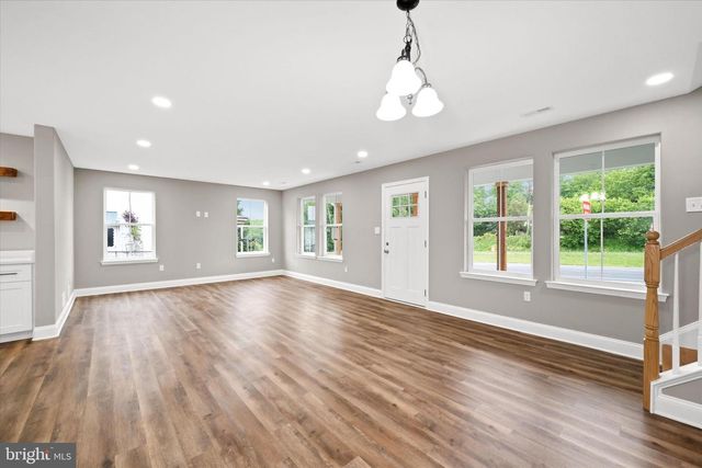 4437 DUPONT PKY, Townsend, DE 19734