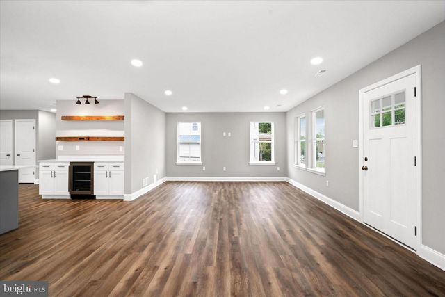 4437 DUPONT PKY, Townsend, DE 19734