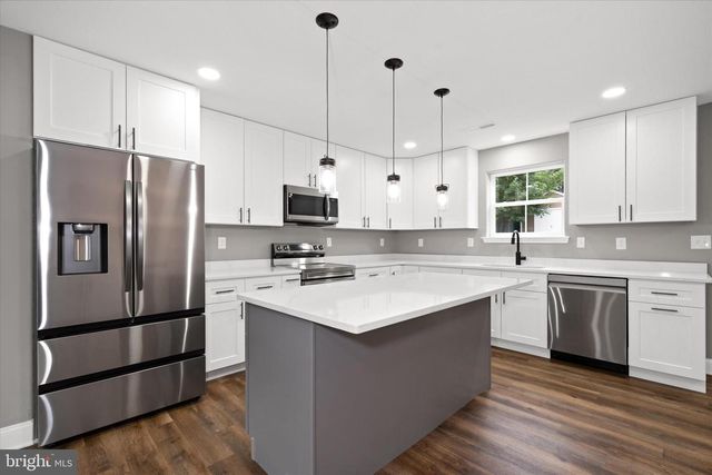 4437 DUPONT PKY, Townsend, DE 19734