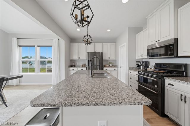 7211 Crusader Street SW, Massillon, OH 44646