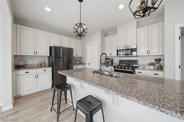 7211 Crusader Street SW, Massillon, OH 44646