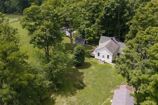 357 Pumpkin Lane, Clinton Corners, NY 12514