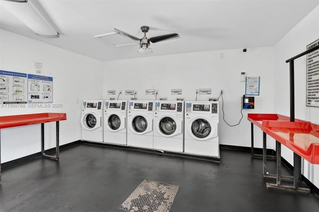 5240 NE 6th Avenue H26, Oakland Park, FL 33334