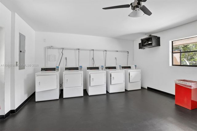 5240 NE 6th Avenue H26, Oakland Park, FL 33334