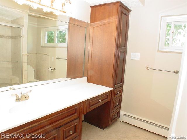 47605 Powell Road, Plymouth, MI 48170