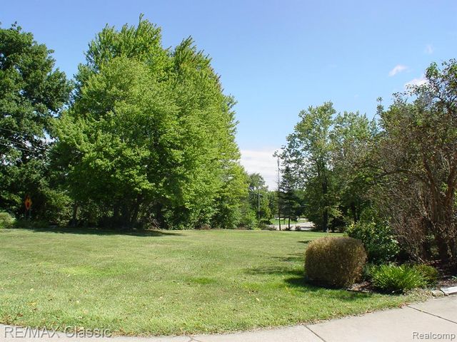 47605 Powell Road, Plymouth, MI 48170