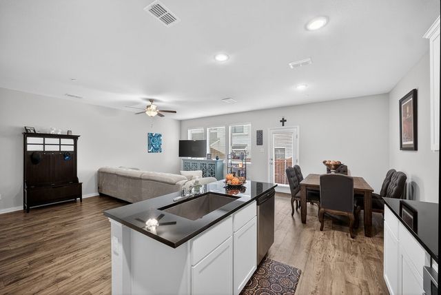 1129 Rusk Way, Lewisville, TX 75077