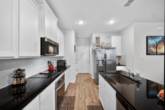 1129 Rusk Way, Lewisville, TX 75077