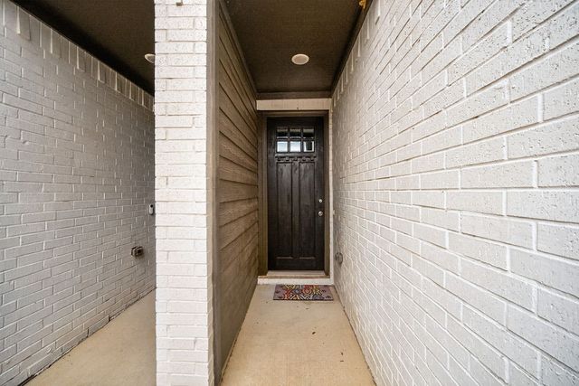 1129 Rusk Way, Lewisville, TX 75077