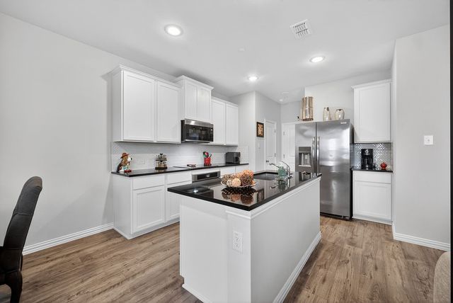 1129 Rusk Way, Lewisville, TX 75077