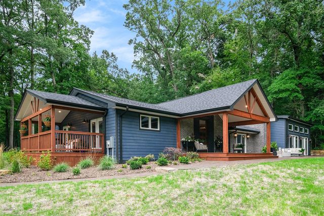9325 Matthews Road, Union Pier, MI 49129