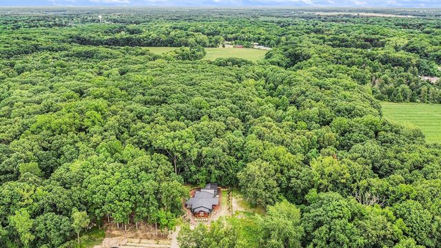 9325 Matthews Road, Union Pier, MI 49129