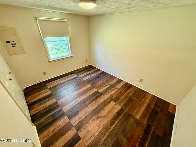 195 Firetower Road, Beaufort, NC 28516