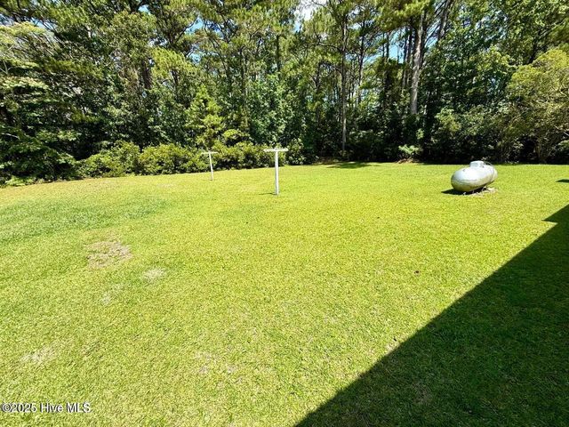 195 Firetower Road, Beaufort, NC 28516