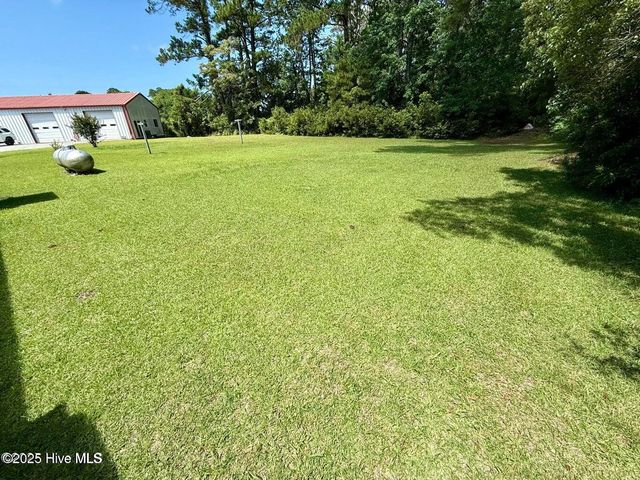 195 Firetower Road, Beaufort, NC 28516