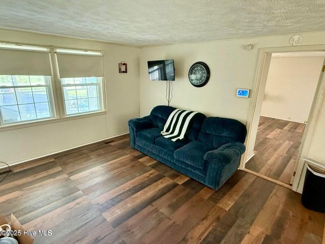 195 Firetower Road, Beaufort, NC 28516