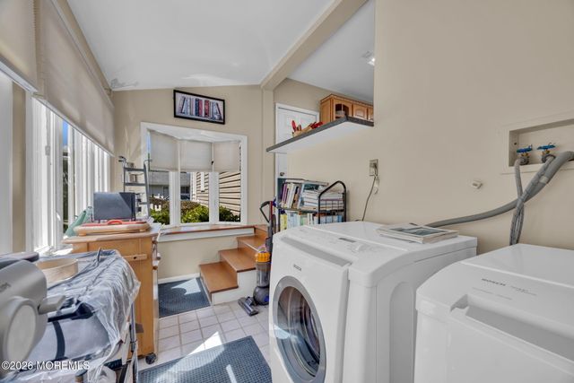 17 Howland Place, Long Branch, NJ 07740