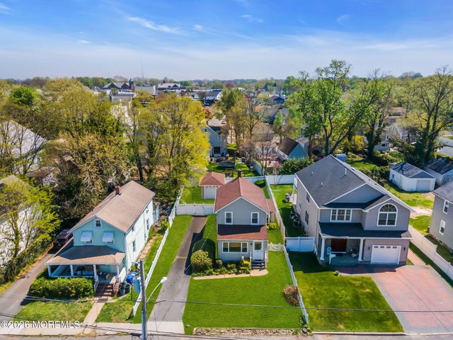 17 Howland Place, Long Branch, NJ 07740