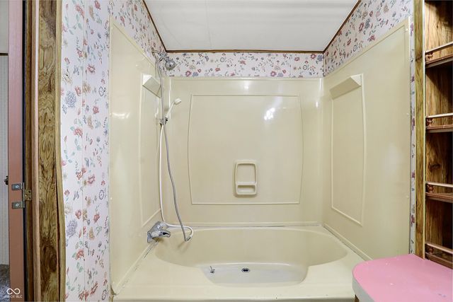 120 N Manifold Street, Ingalls, IN 46048