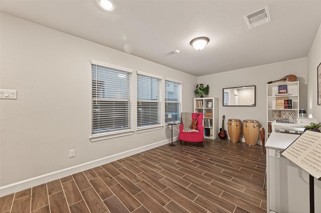 1520 Grayson Oaks Place, Houston, TX 77043