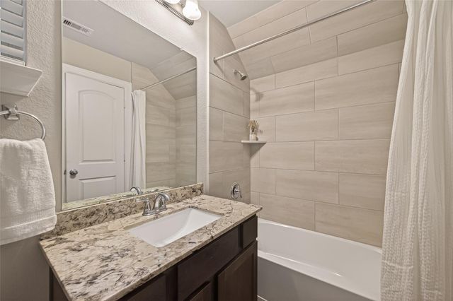 1520 Grayson Oaks Place, Houston, TX 77043